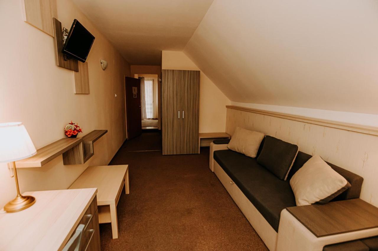 Guest House Lacul Linistit Moneasa Ngoại thất bức ảnh