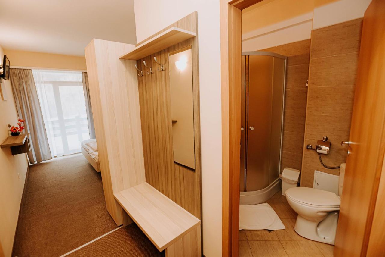 Guest House Lacul Linistit Moneasa Ngoại thất bức ảnh