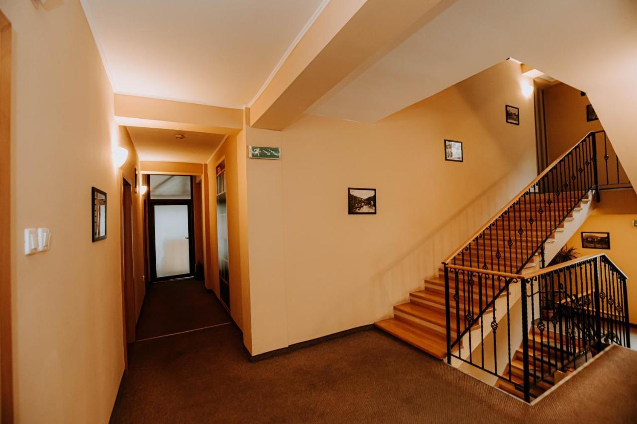 Guest House Lacul Linistit Moneasa Ngoại thất bức ảnh