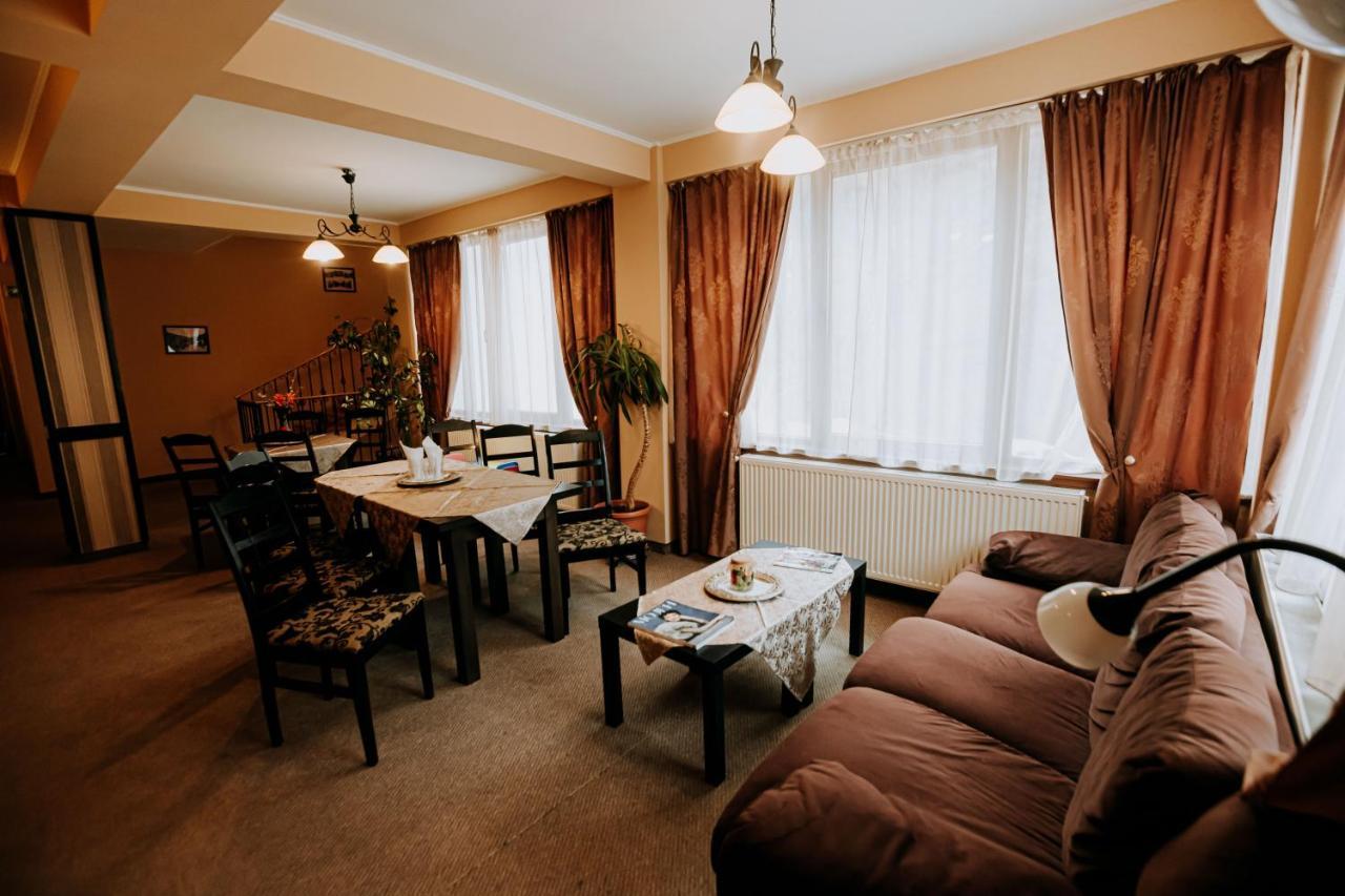 Guest House Lacul Linistit Moneasa Ngoại thất bức ảnh